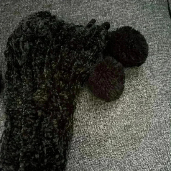 Jane And Bleecker Fun & Cozy Black Comfy Slipper Socks with Pom Pom’s - Picture 2 of 3